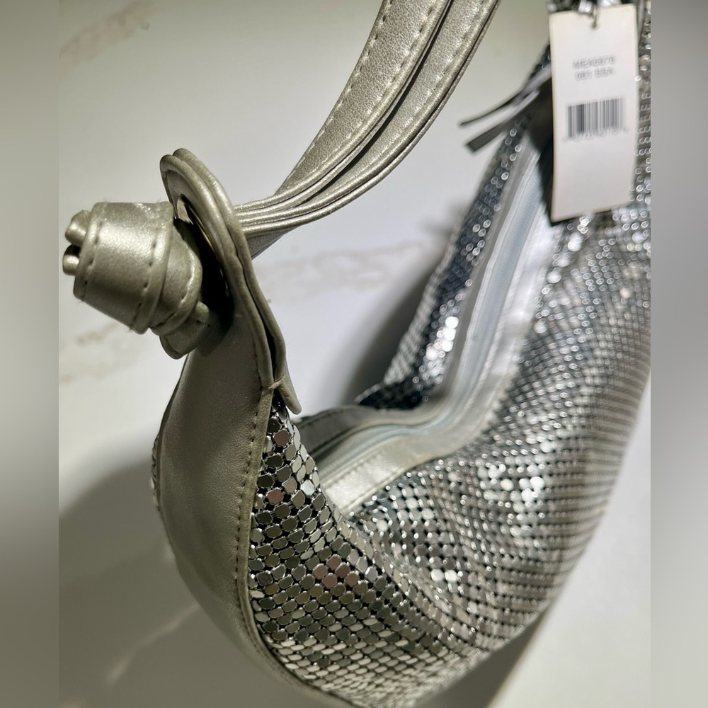 🥳🥳NEW BUENO Mesh Silver Hobo Dressy Shoulder Bag, Silver - Picture 7 of 8